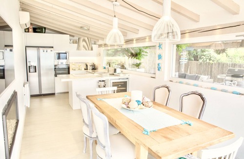 Cote d'Azur- French Riviera Villa | Villa Pieds dans l'eau with private sandy beach on the Gulf of Saint Tropez