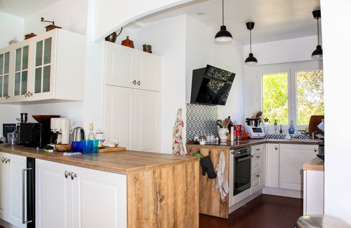 La Crau Villa | Villa Pin Parasol ideal for your holidays with swimming pool for 10 people.