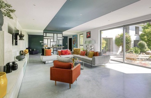 Cavaillon Villa | Villa Platane - Five Bedroom Villa, Sleeps 10