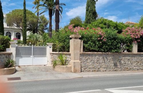 Boulouris-sur-Mer House | Villa Primerose Guest House