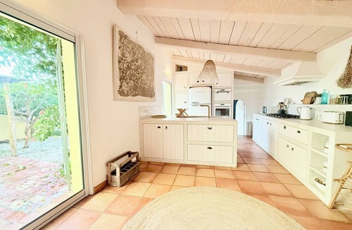 Sanary-sur-Mer Villa | Villa Provençale avec petit bassin & proche Plages