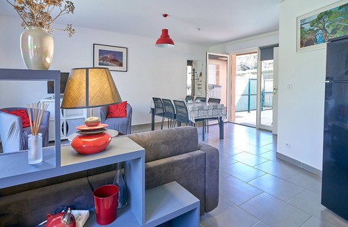 Le Dramont House | Villa Robinson by Interhome