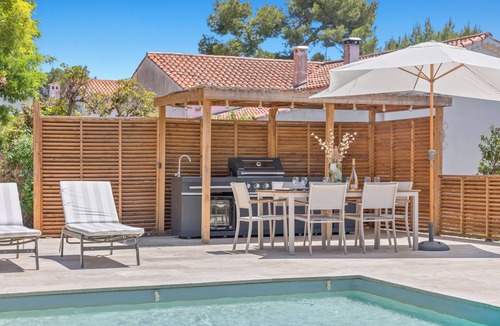 Carqueiranne Villa | Villa Rosa Lia, swimming pool, pétanque, near the sea