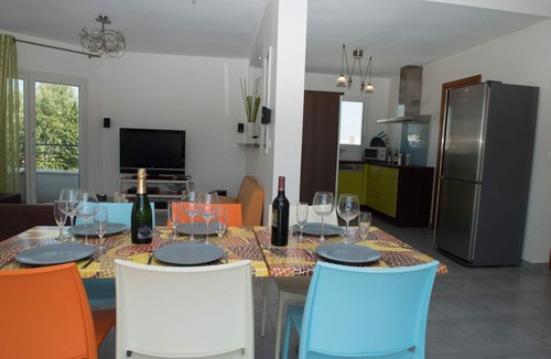 Sete Villa | Villa Saint Pierre' 200 m from the sea + 6 bikes + air conditioning + Jacuzzi !❤️
