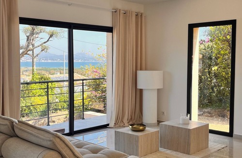 Saint-Aygulf Villa | Villa sea view in Saint AYGULF - "La villa 239" (The villa 239)
