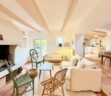 Sanary-sur-Mer Villa | Villa Solea avec petit bassin et proche Plages