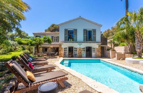 Plage de la Garonnette House | Villa Strelitzia avec piscine