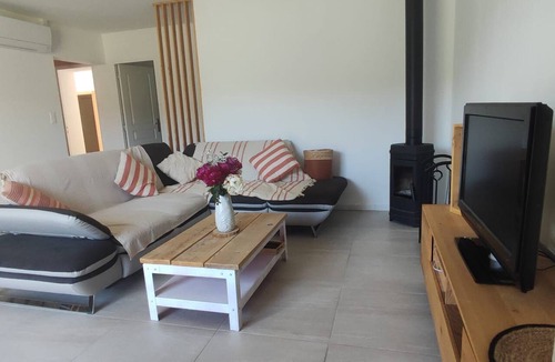 Gonfaron House | Villa unique ,piscine et foret