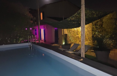 La Crau House | Villa with all comforts, swimming pool, air conditioning, beautiful garden!