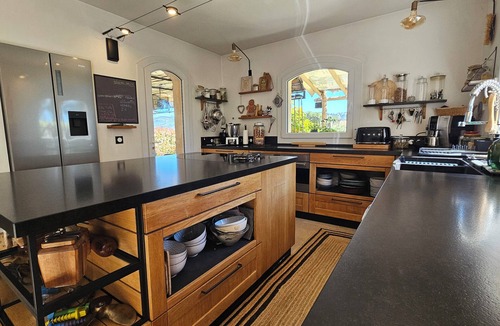 Roquefort-la-Bedoule Villa | Villa with pool & exceptional play area - 8min from CASSIS