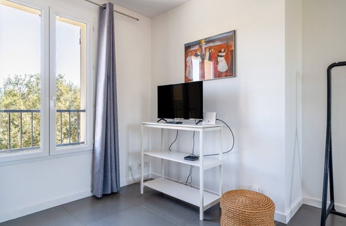 Entrechaux Villa | Villa with Mont Ventoux View – Terrace, Nature & Tranquility in Provence