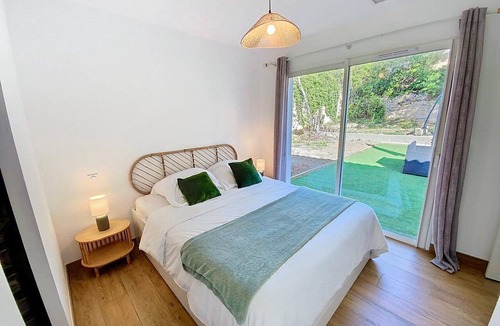 Clermont-l'Herault House | Villa with Pool & Sunny Garden for 6 People in a Quiet Setting