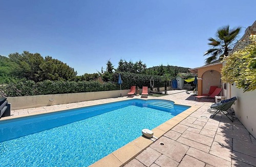 Saint-Cyr-sur-Mer Villa | Villa with panoramic view, AC - 8 guests