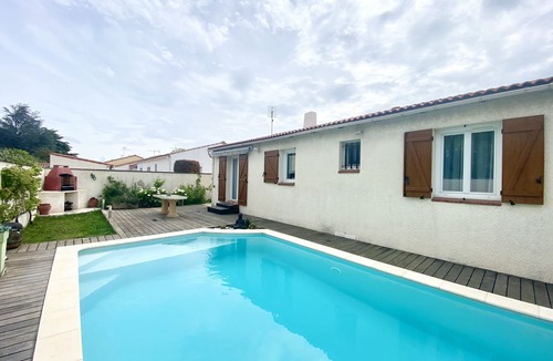 Manduel Villa | Villa with pool