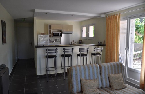 Boulouris-sur-Mer Villa | VILLA with swimming pool 1 to 14 pers near sea, 3 apartments