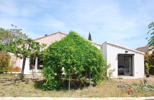 Frontignan Villa | Villa with swimming pool and large garden 9 minutes from the beaches in Frontignan