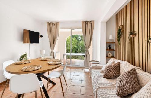 Pont Royal Apartment | Village Pont Royal en Provence - maeva Home - Appartement climatisé en rez de jardin 4 pièces 6 personnes - Prestige - super Home MAE-0673
