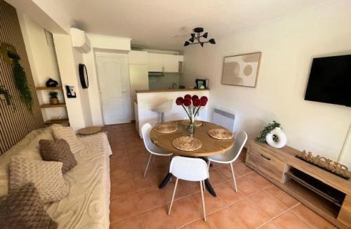 Pont Royal Apartment | Village Pont Royal en Provence - maeva Home - Appartement climatisé en rez de jardin 4 pièces 6 personnes - Prestige - super Home MAE-0673