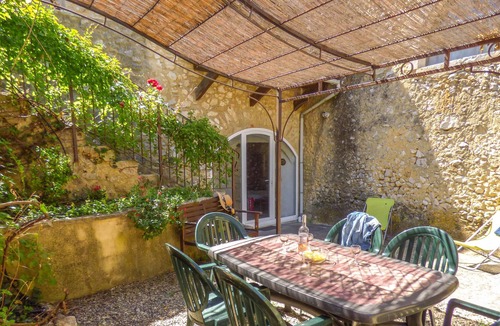 Labastide-de-Virac Apartment | VINE COTTAGE IN THE GORGES OF ARDECHE