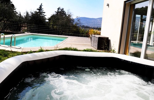 Saint-Jacques House | Vrbo Property