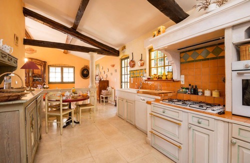 Montauroux Villa | Vue du Lac - Three Bedroom Villa, Sleeps 6
