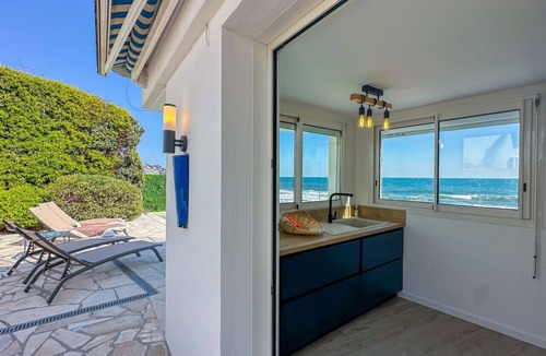 Plage de la Garonnette House | Waterfront Villa CapCode in Sainte-Maxime