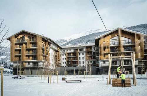 La Salle-les-Alpes Apartment | Wellness refuge near the sauna way