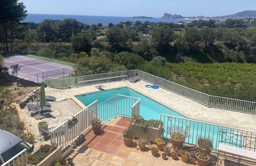 Le Liouquet Villa | With Christophe and Fiona