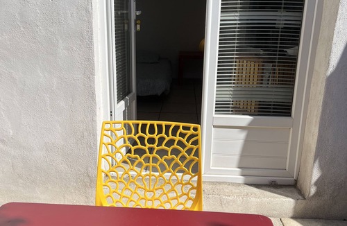 Bompard Apartment | With or without a car: shops, beaches, town centre, transport etc.