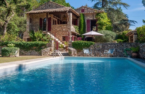 Menerbes House | Wonderful private villa for 6 guests with WIFI, private pool, TV, terrace and panoramic view