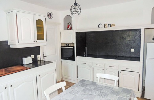 Mazan Villa | Wonderful private villa for 6 people with WIFI, A/C, private pool, TV, terrace and pets allowed