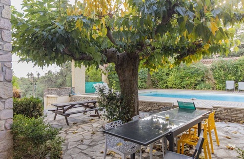 Quartier des Espesses House | Wonderful private villa for 10 guests with WIFI, private pool, TV, terrace and parking