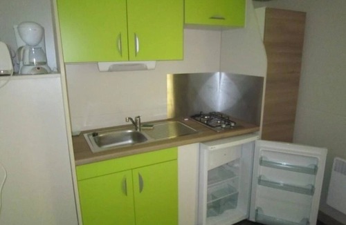 Saint-Jean-du-Gard Ski Chalet | ZEcamping 3 étoiles piscine locatif BBQ 30m2 2 pers