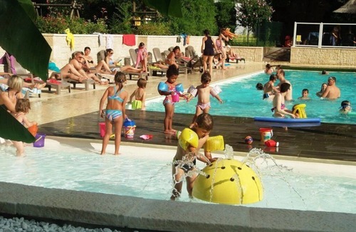 Saint-Jean-du-Gard Ski Chalet | ZEcamping 3 étoiles piscine locatif BBQ 30m2 2 pers