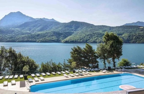 Chorges House | ZEcamping 3* pataugeoire chiens acceptés animations locatif TV LV clim