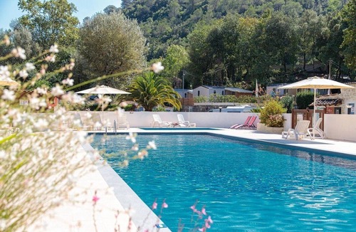 Roquefort-les-Pins House | ZEcamping 4 étoiles pet friendly animé parc aquatique proche Cagnes-sur-Mer