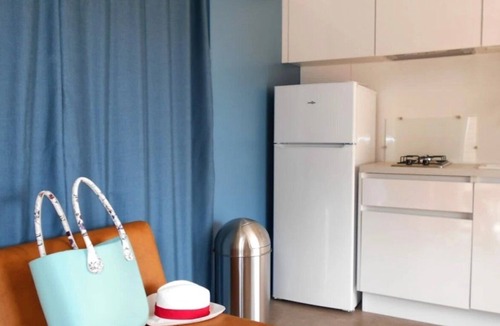 Le Muy House | ZEcamping 5 étoiles espace aquatique locatif TV LV clim 22m2