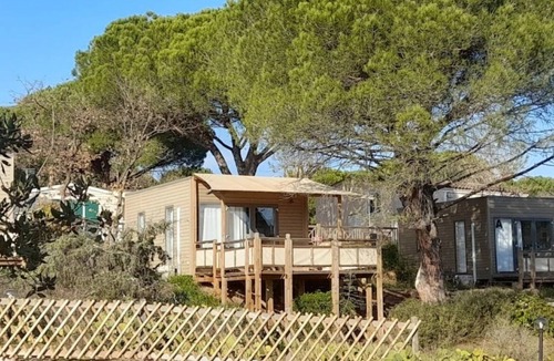 Le Muy House | ZEcamping 5 étoiles espace aquatique locatif TV LV clim 22m2