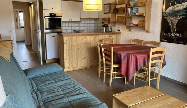 190m from resort center, 2nd floor, balcony, tv, ski locker, 52m², Alpe d'Huez