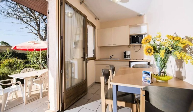 2-Bedroom Vacation Rental for 4 People (Accessible)