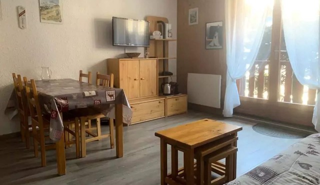 2-star studio apartment for 4 people, facing west in VALLOIRE