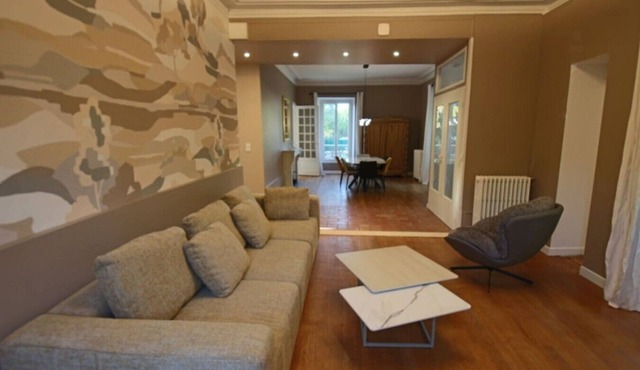 200-square-meter apartment in Villa Tamaris, Aix-les-Bains in Aix-les-Bains
