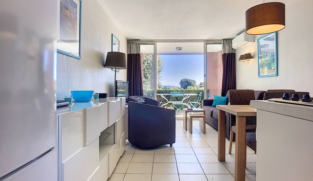 (232) 2p Résidence Horizon Bleu Piscine et Jacuzzi Clim Vue Mer Parking