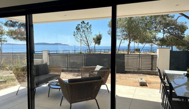 4-Bedroom Seaside Condo at Paradis des Pins Penchés