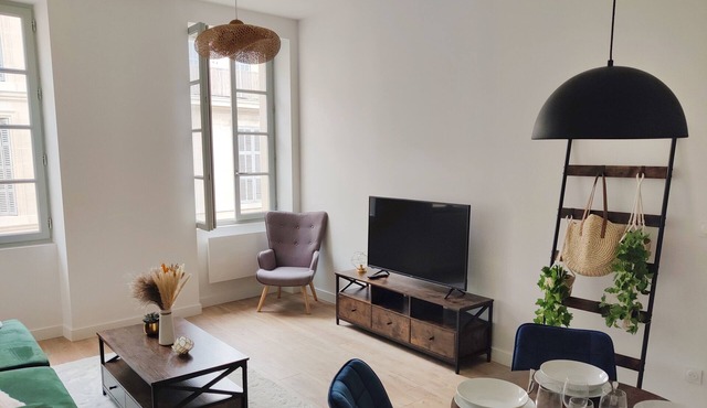 42m² Totalement Rénové Dans le Cœur de Marseille!