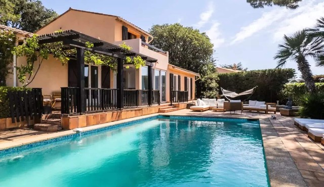 5-bedroom villa with a sauna, pool, and ocean view.