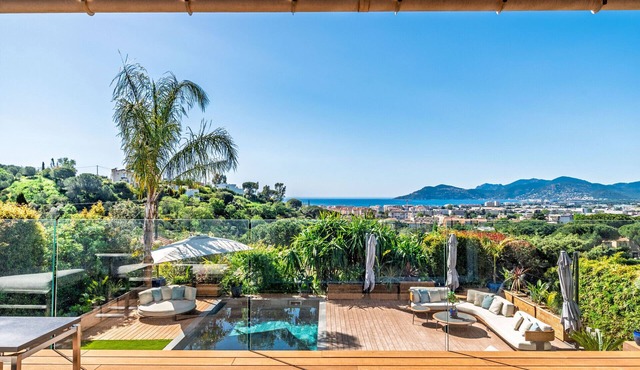 5 Bedrooms Villa In Cannes
