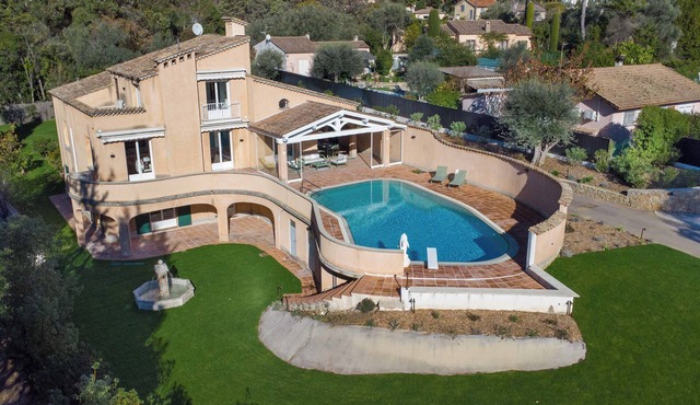 5-Room Villa with Pool – Mougins Saint-Basile