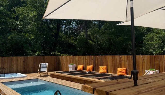 8 pers - Piscine & Jacuzzi - 15km Bordeaux in Martillac