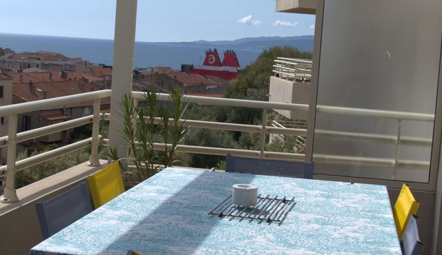 A2 Jardins de Quatrina Apartment 74m2 large terrace city center sea view in Propriano
